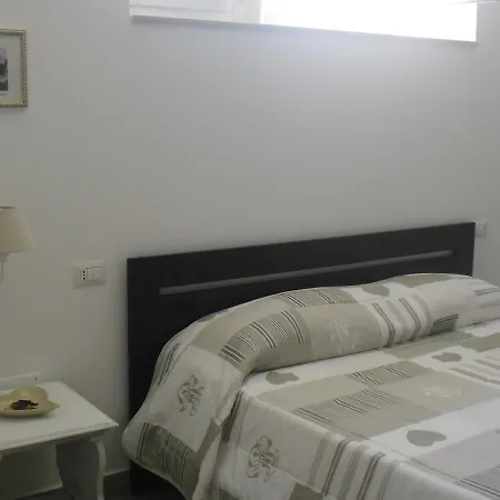 Calderoni 24 Bed and Breakfast