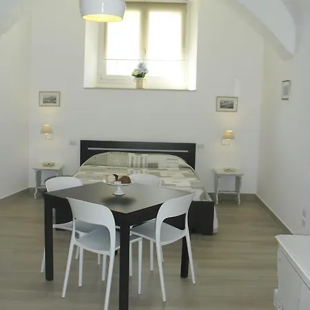 Calderoni 24 Γκραβίνα